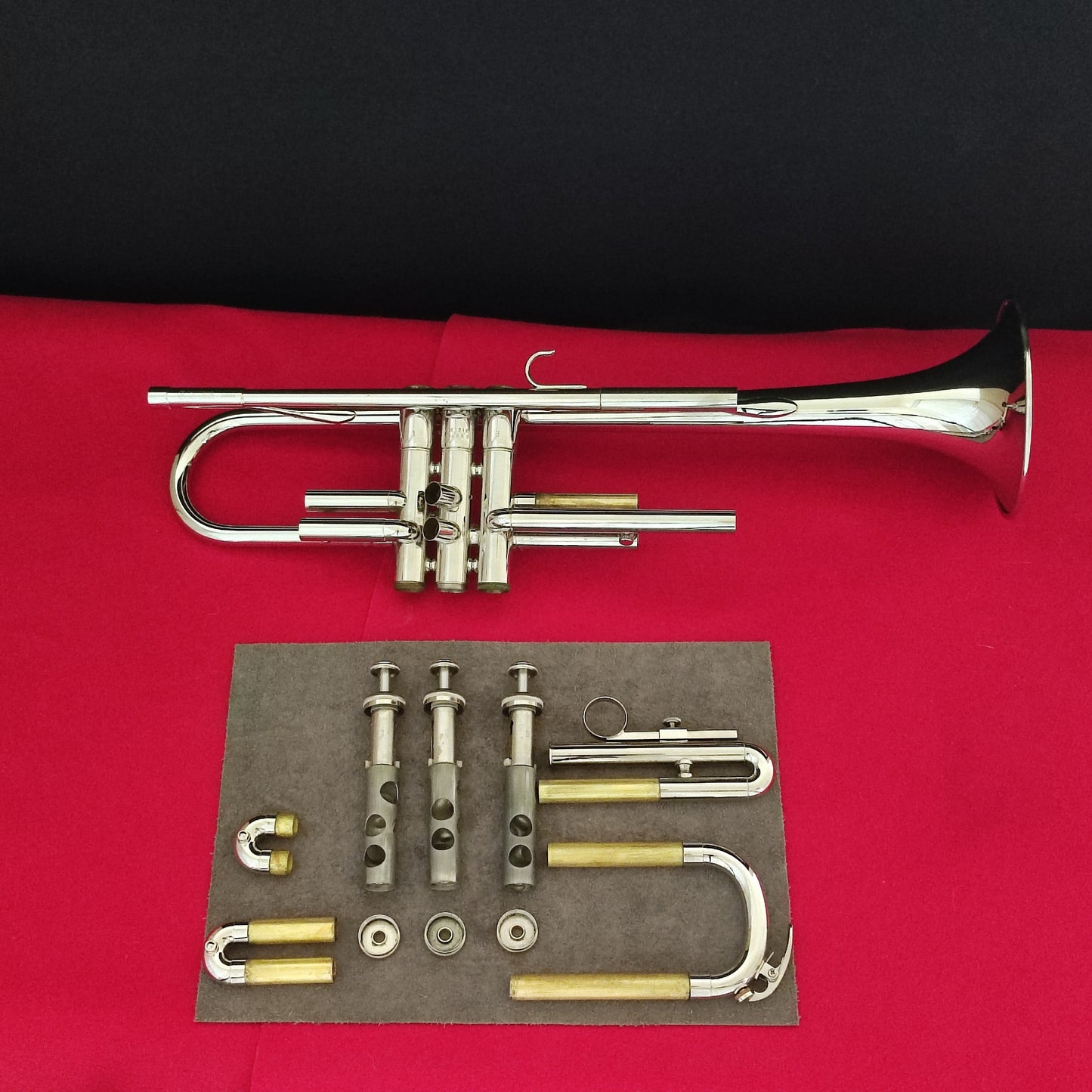 YAMAHA Trumpet YTR 1310 With Mouthpiece and Case