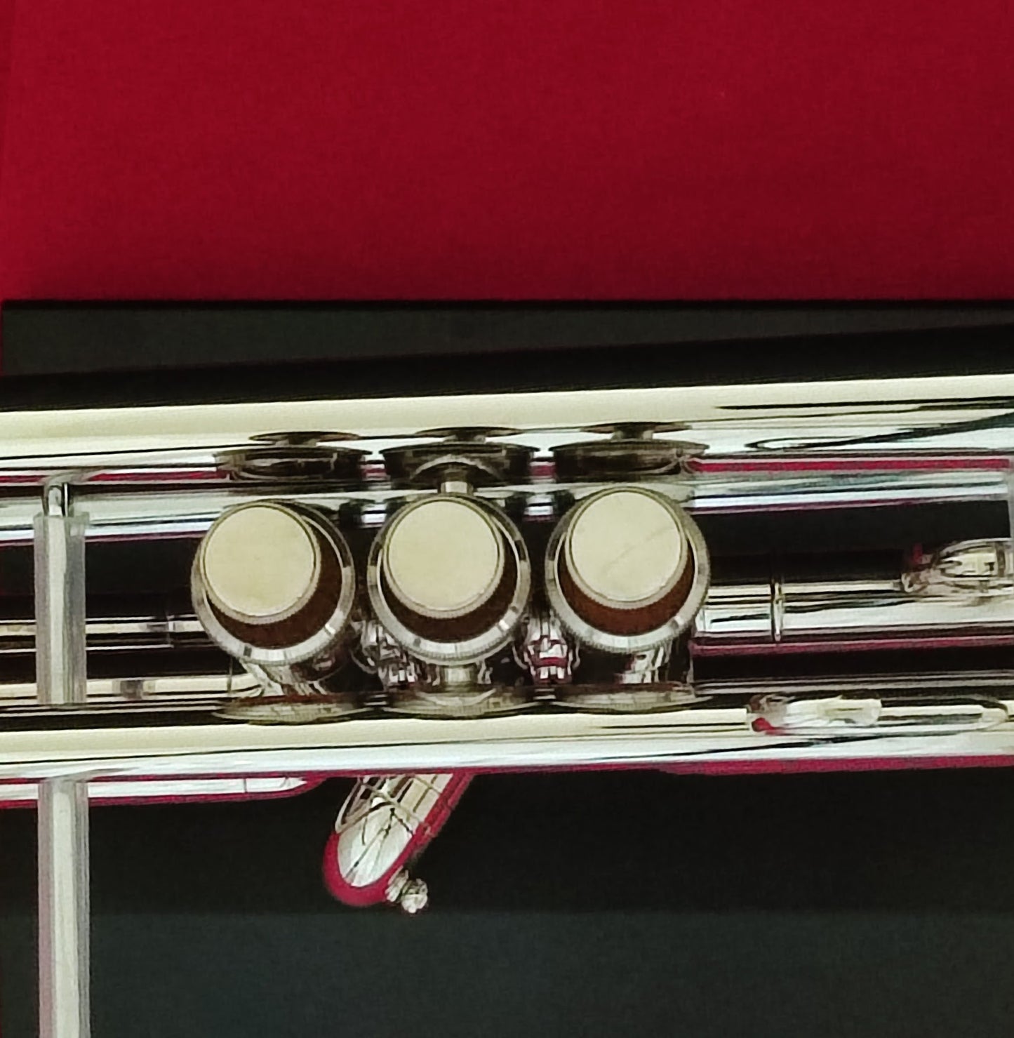 YAMAHA Trumpet YTR 1310 With Mouthpiece and Case