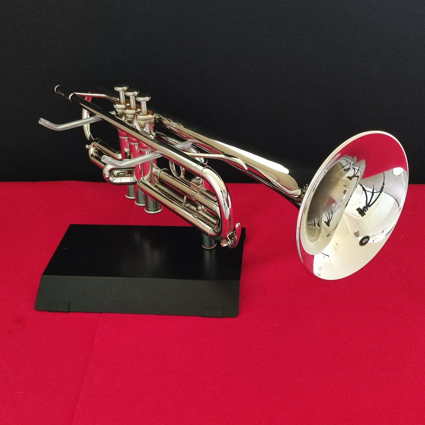 YAMAHA Trumpet YTR 1310 With Mouthpiece and Case